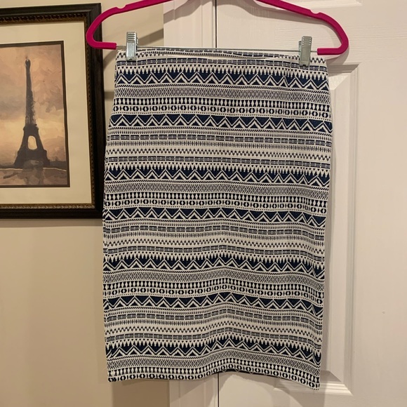 RD Style Dresses & Skirts - RD Style Fitted Printed Pencil Skirt